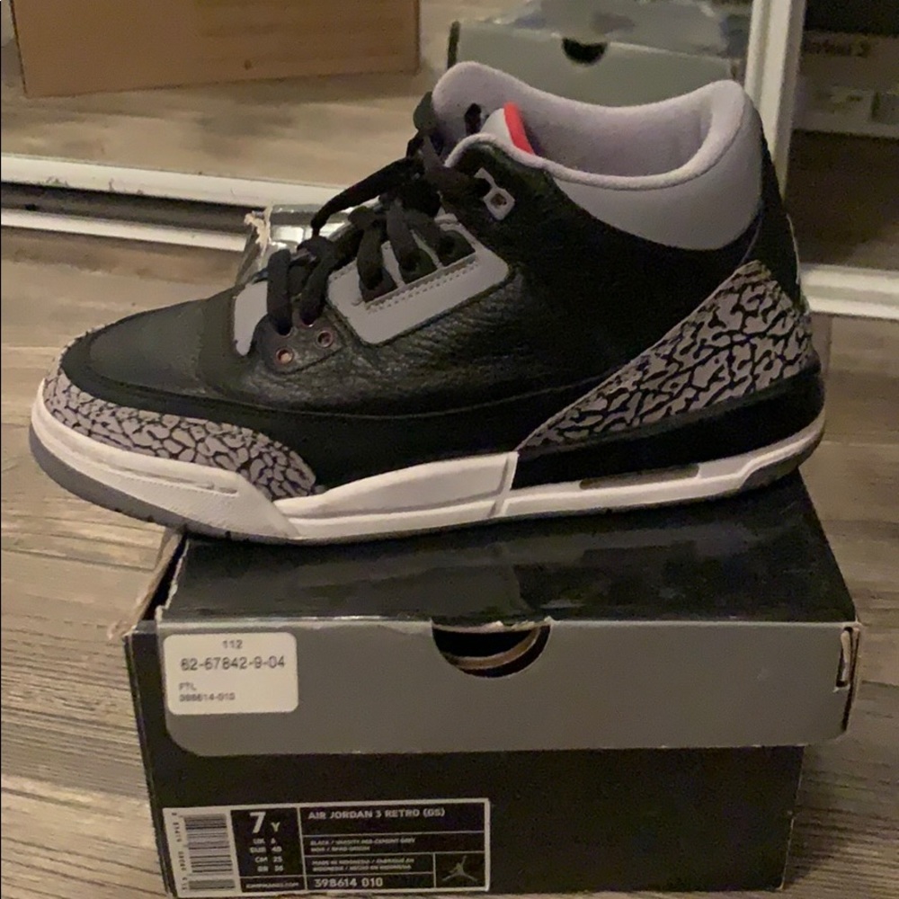 Jordan retro 3’s